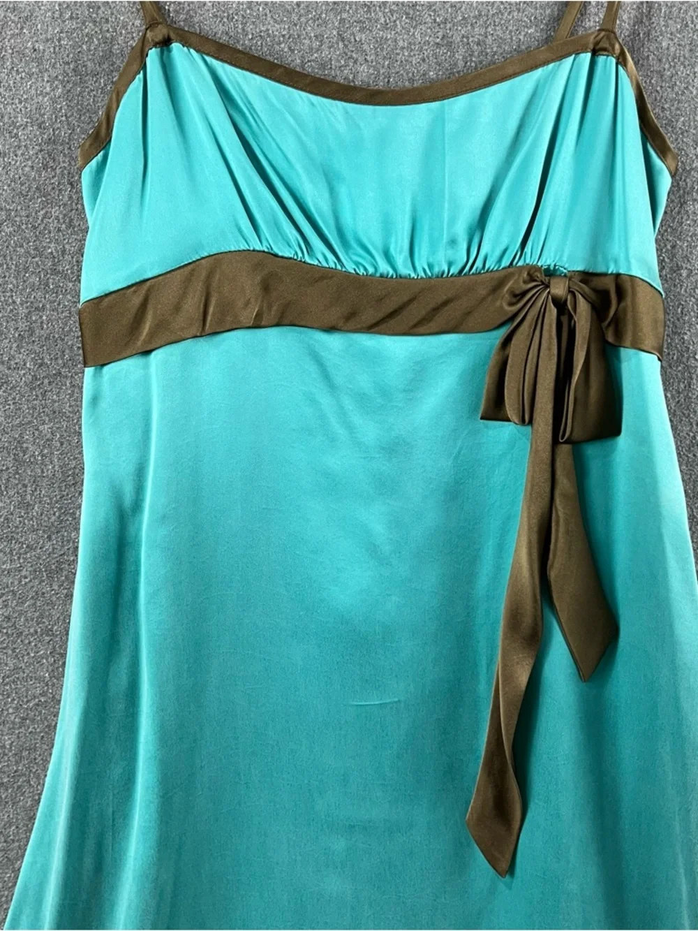 To The Max 100% Silk Cami Dress Adjustable Strap Tie Waist Flowy Feminine Size 8 - Picture 4 of 9